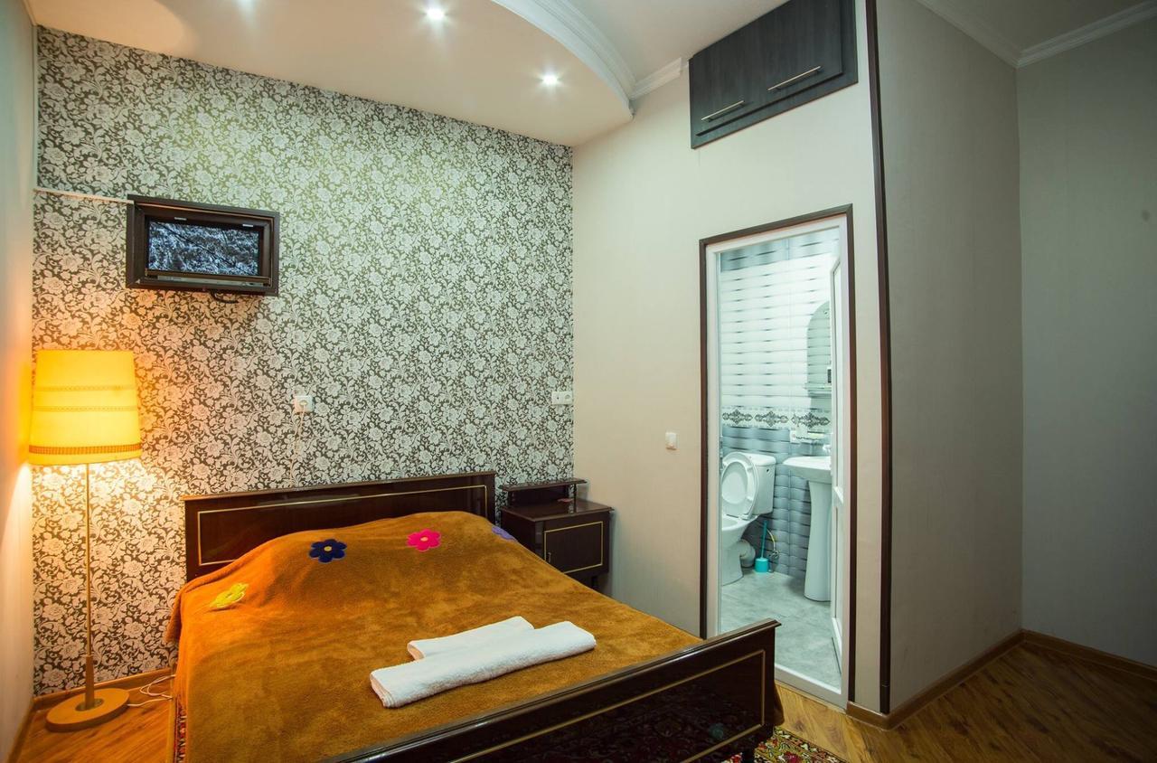 Lile Hotel Telavi Exterior foto